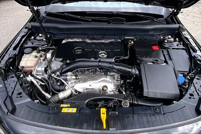 Certified 2023 Mercedes-Benz GLB 250 4MATIC image 26