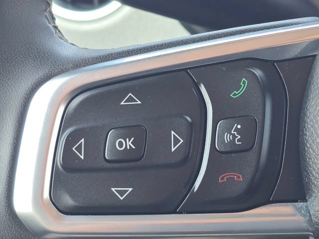 Used 2025 Jeep Wrangler Unlimited Sahara AWD/4WD image 22
