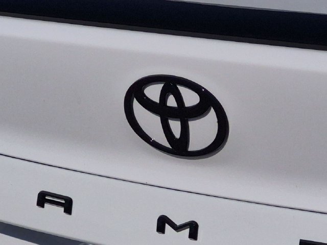 New 2026 Toyota Camry Hybrid AWD/4WD image 28