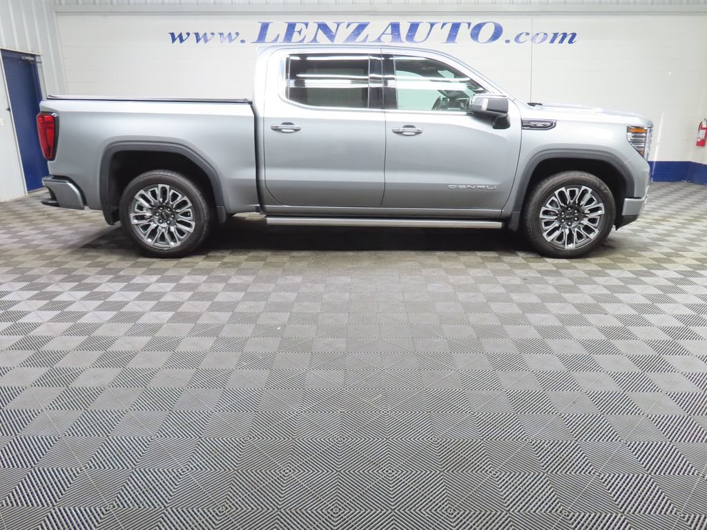 Used 2026 GMC Sierra 1500 Denali Ultimate AWD/4WD image 2