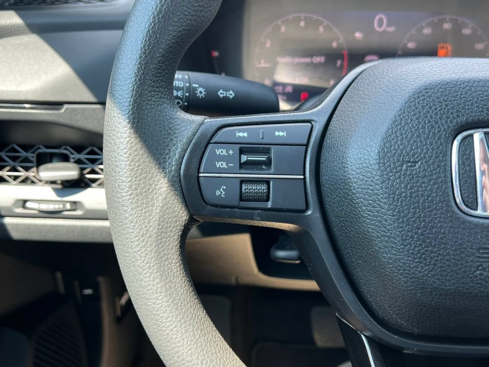 Used 2023 Honda Accord EX image 18