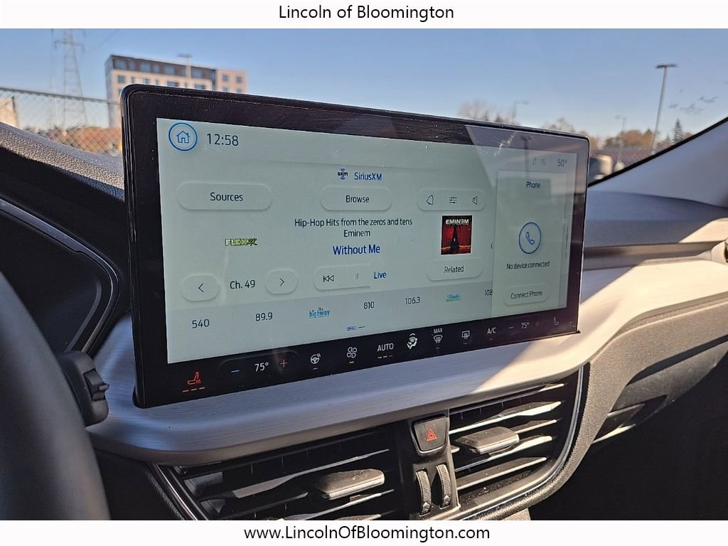 Used 2025 Ford Escape Platinum w/ Premium Technology Package image 28