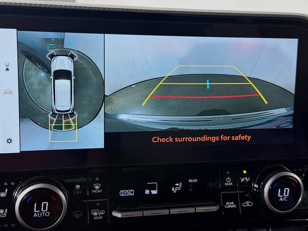 Certified 2025 Toyota Highlander Platinum AWD/4WD image 14
