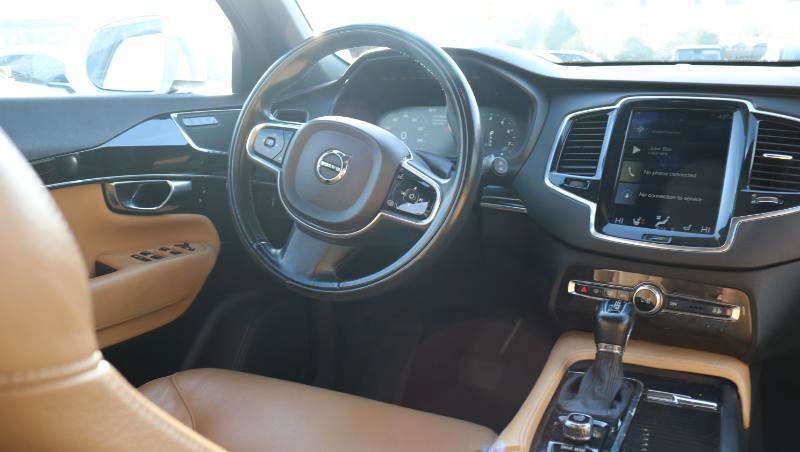 Used 2018 Volvo XC90 T6 Momentum w/ Convenience Package image 14