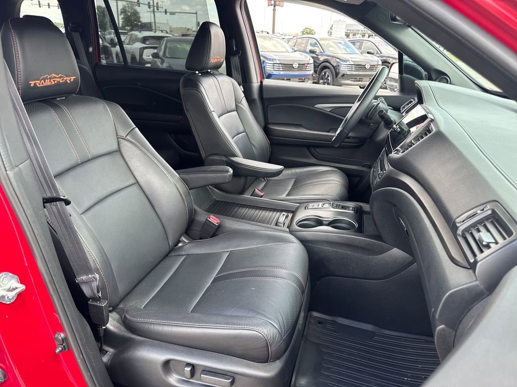 Used 2023 Honda Passport TrailSport image 17