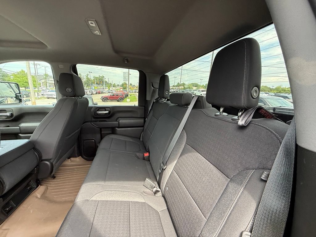 Used 2022 Chevrolet Silverado 2500 Custom w/ Custom Value Package AWD/4WD image 26