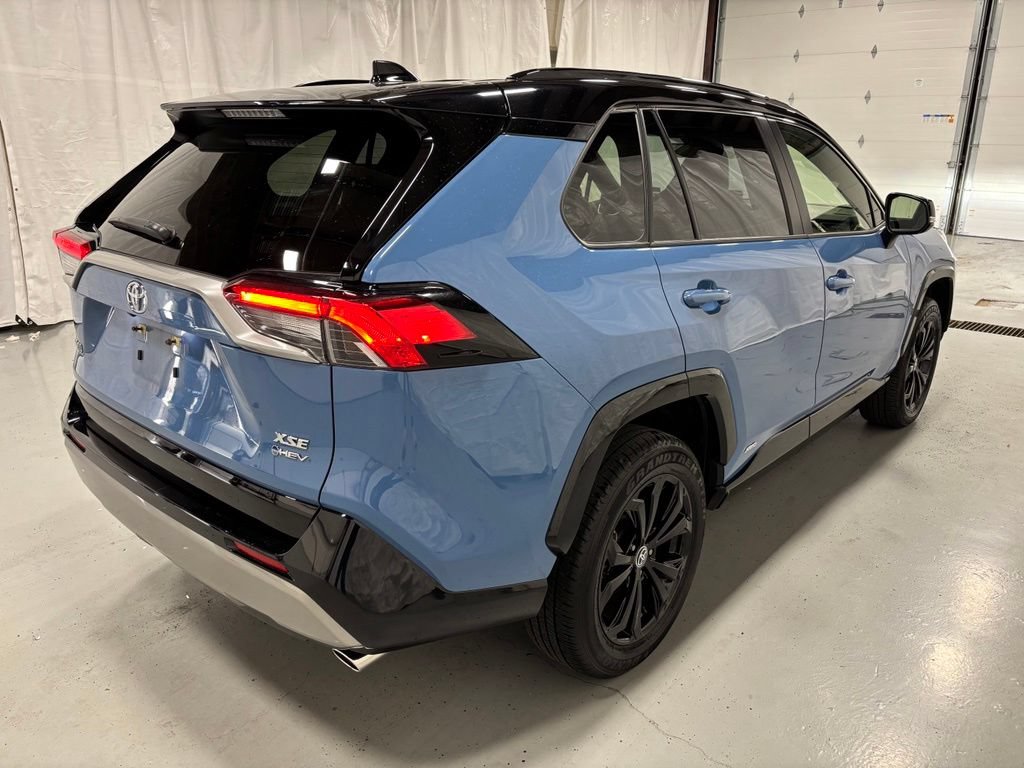 Used 2025 Toyota RAV4 XSE w/ Weather Package AWD/4WD image 7
