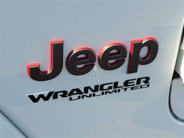 Used 2022 Jeep Wrangler Unlimited Rubicon w/ LED Lighting Group image 17