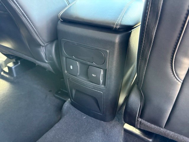 Used 2023 Ford Explorer XLT w/ Equipment Group 202A AWD/4WD image 32