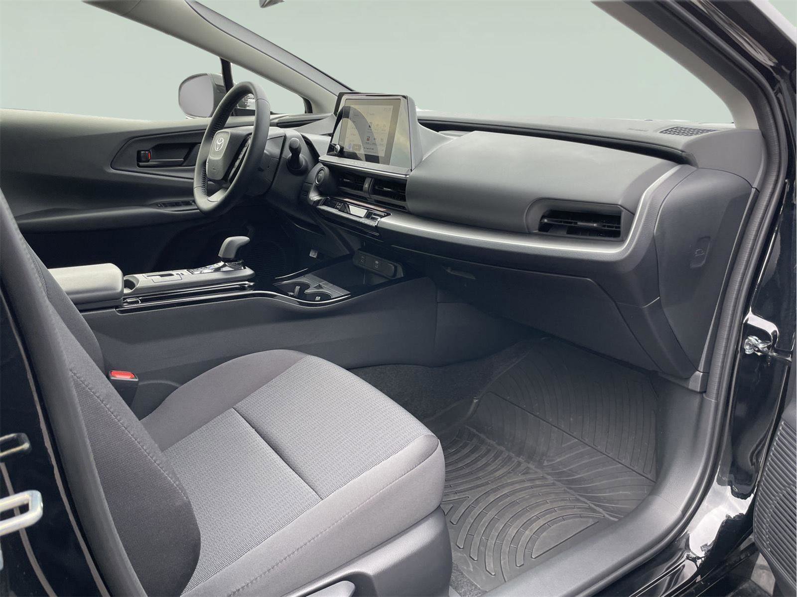 Used 2026 Toyota Prius LE image 20