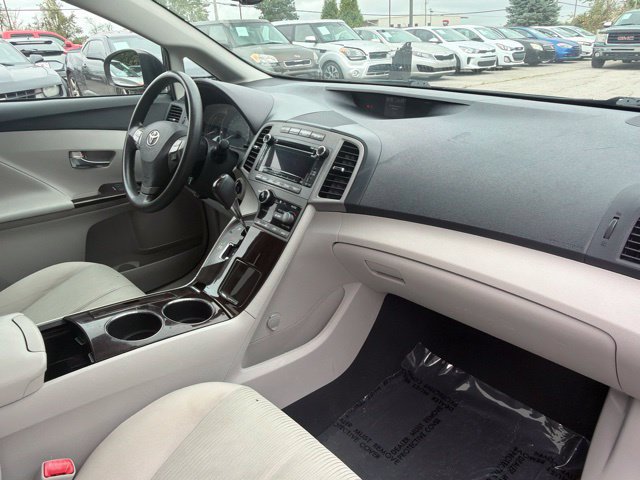 Used 2010 Toyota Venza AWD w/ Convenience Pkg image 28