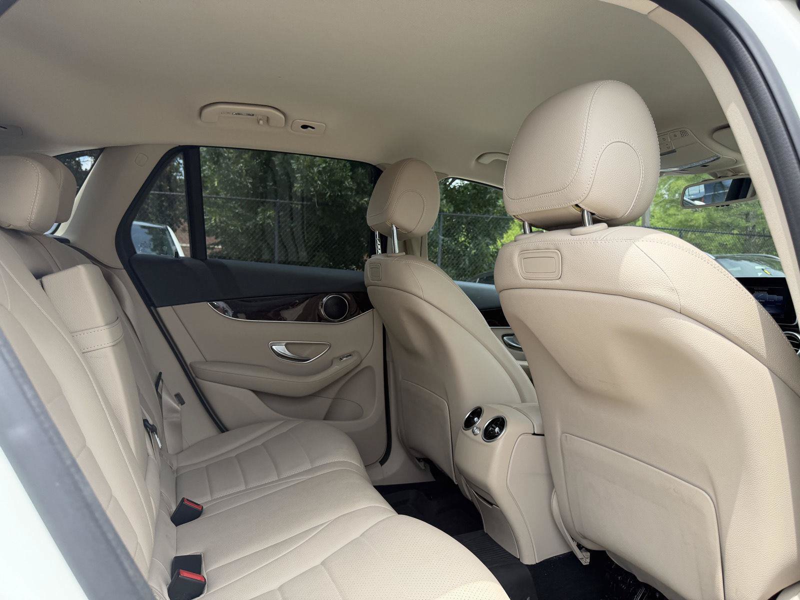 Used 2019 Mercedes-Benz GLC 300 image 28