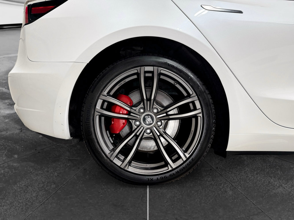 Used 2023 Tesla Model 3 Performance AWD/4WD image 35