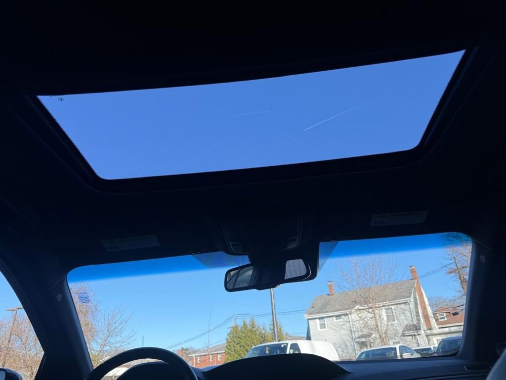 Used 2018 Acura RLX w/ Technology Package image 21