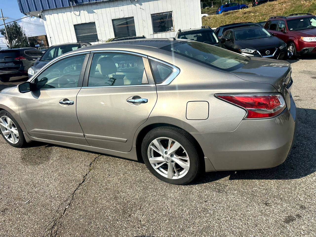 Used 2014 Nissan Altima 2.5 SV image 12
