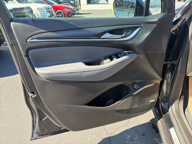 Used 2020 Buick Enclave Essence w/ Sound and Sites Package AWD/4WD image 10