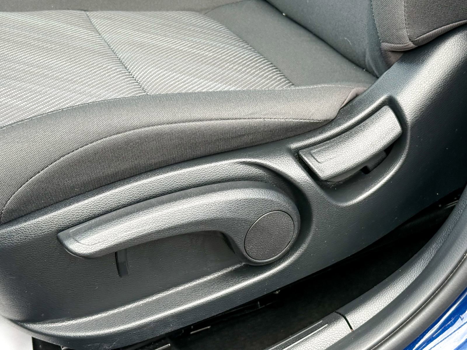 Certified 2025 Kia Seltos LX AWD/4WD image 19