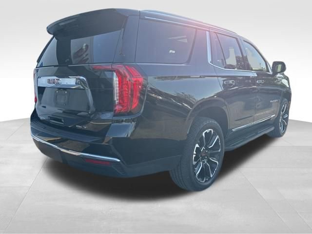 Used 2023 GMC Yukon SLT w/ SLT Premium Package image 7