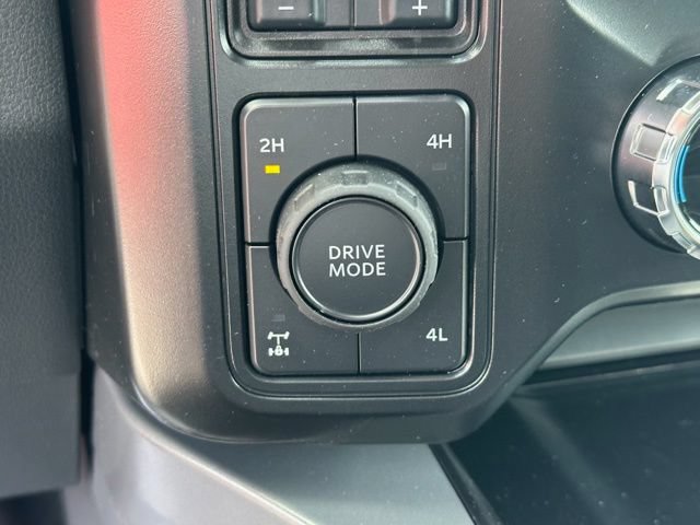 New 2026 Ford F250 Lariat w/ Black Appearance Package AWD/4WD image 12