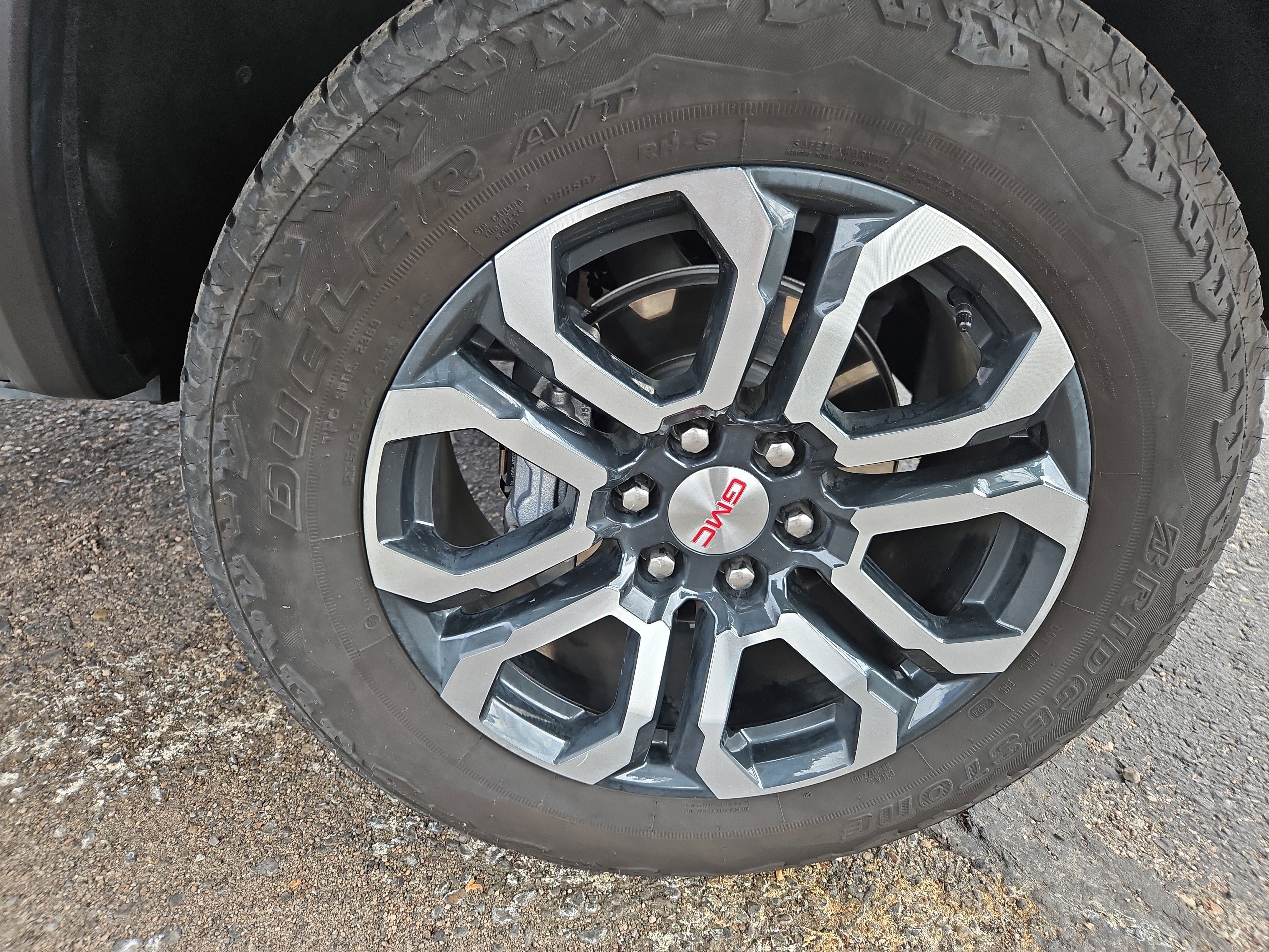 Used 2024 GMC Canyon AT4 w/ AT4 Premium Package image 14