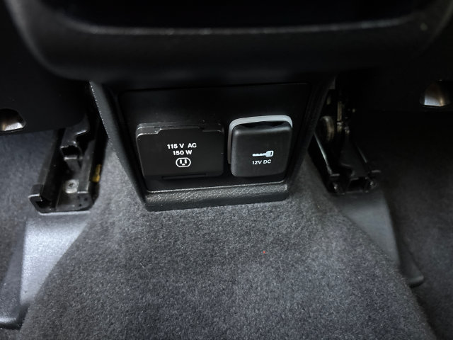 Used 2022 Jeep Compass Limited w/ Elite Group AWD/4WD image 15