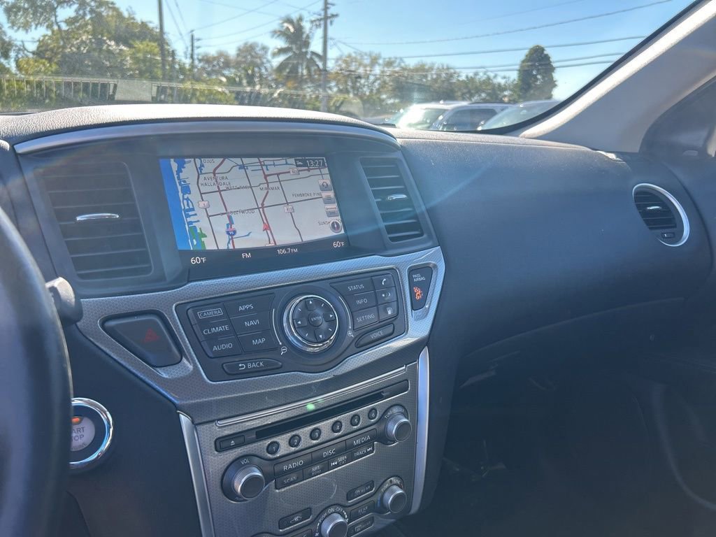 Used 2019 Nissan Pathfinder SL w/ Cargo Package image 11