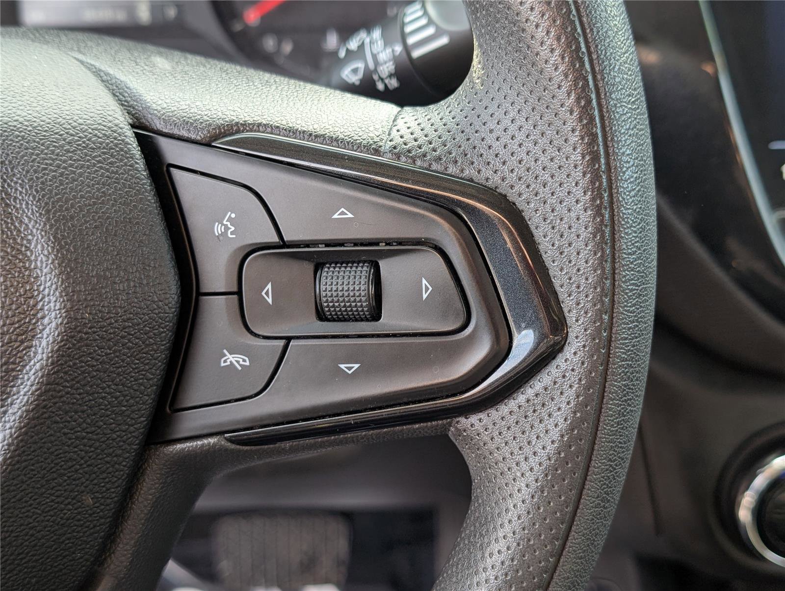 Used 2023 Chevrolet TrailBlazer LT w/ Convenience Package image 22