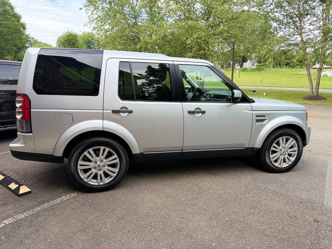 Used 2012 Land Rover LR4 HSE AWD/4WD image 6