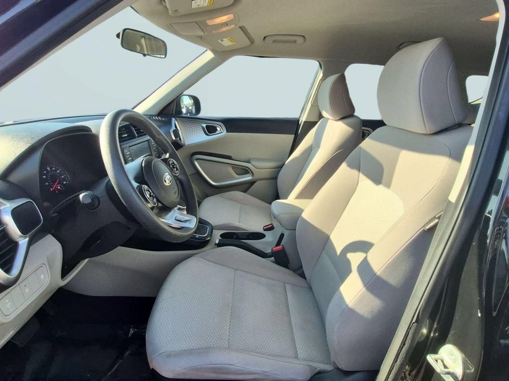 Used 2021 Kia Soul LX FWD image 19