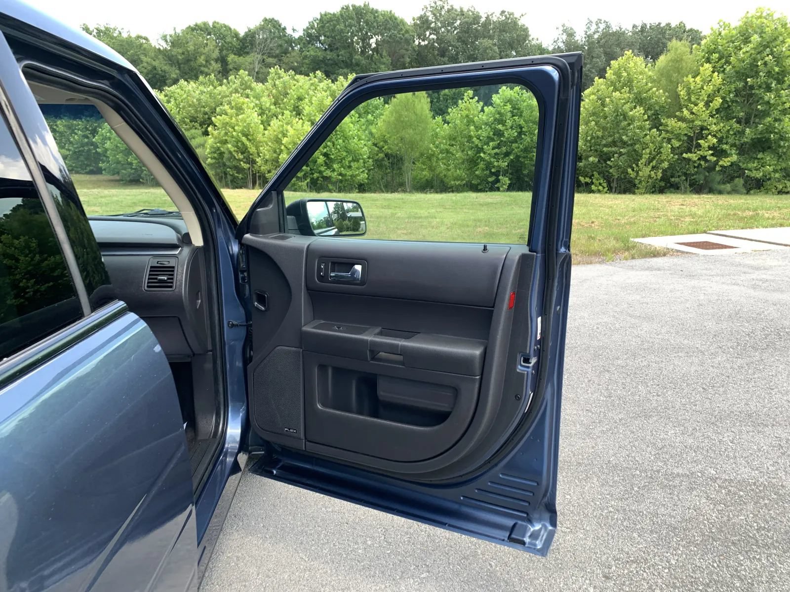 Used 2019 Ford Flex SE FWD image 24