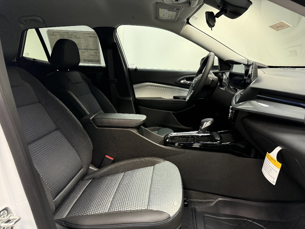 New 2026 Chevrolet Trax LT w/ LT Convenience Package image 14