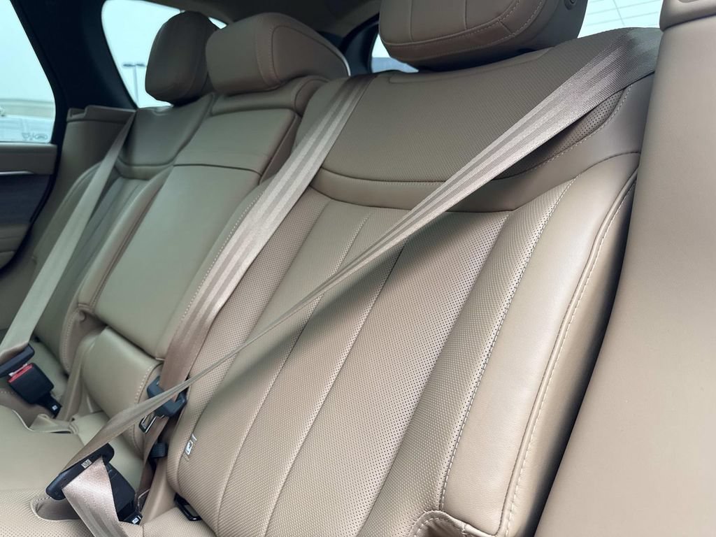 New 2026 Land Rover Range Rover SE AWD/4WD image 15
