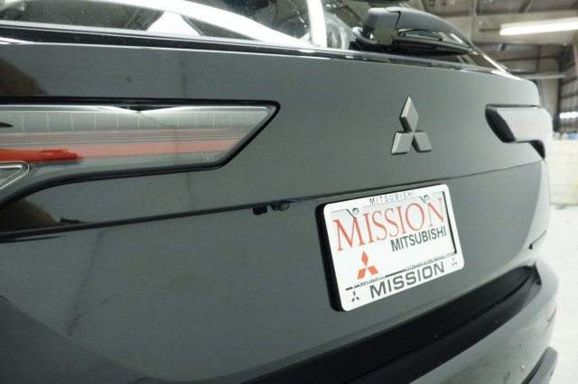 New 2026 Mitsubishi Outlander LE FWD image 4