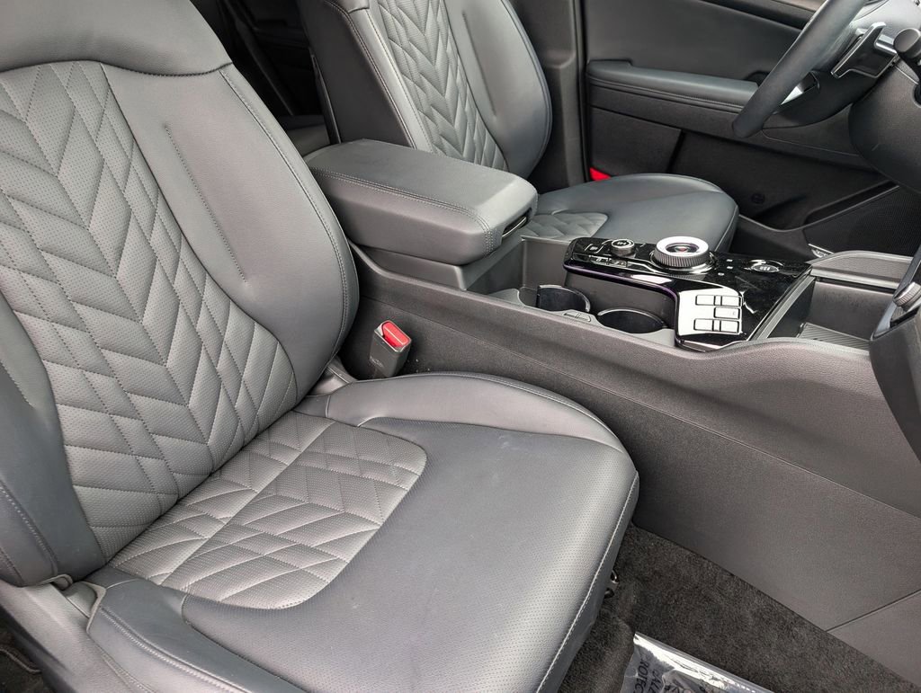 Certified 2025 Kia Sportage X-Line Prestige image 24