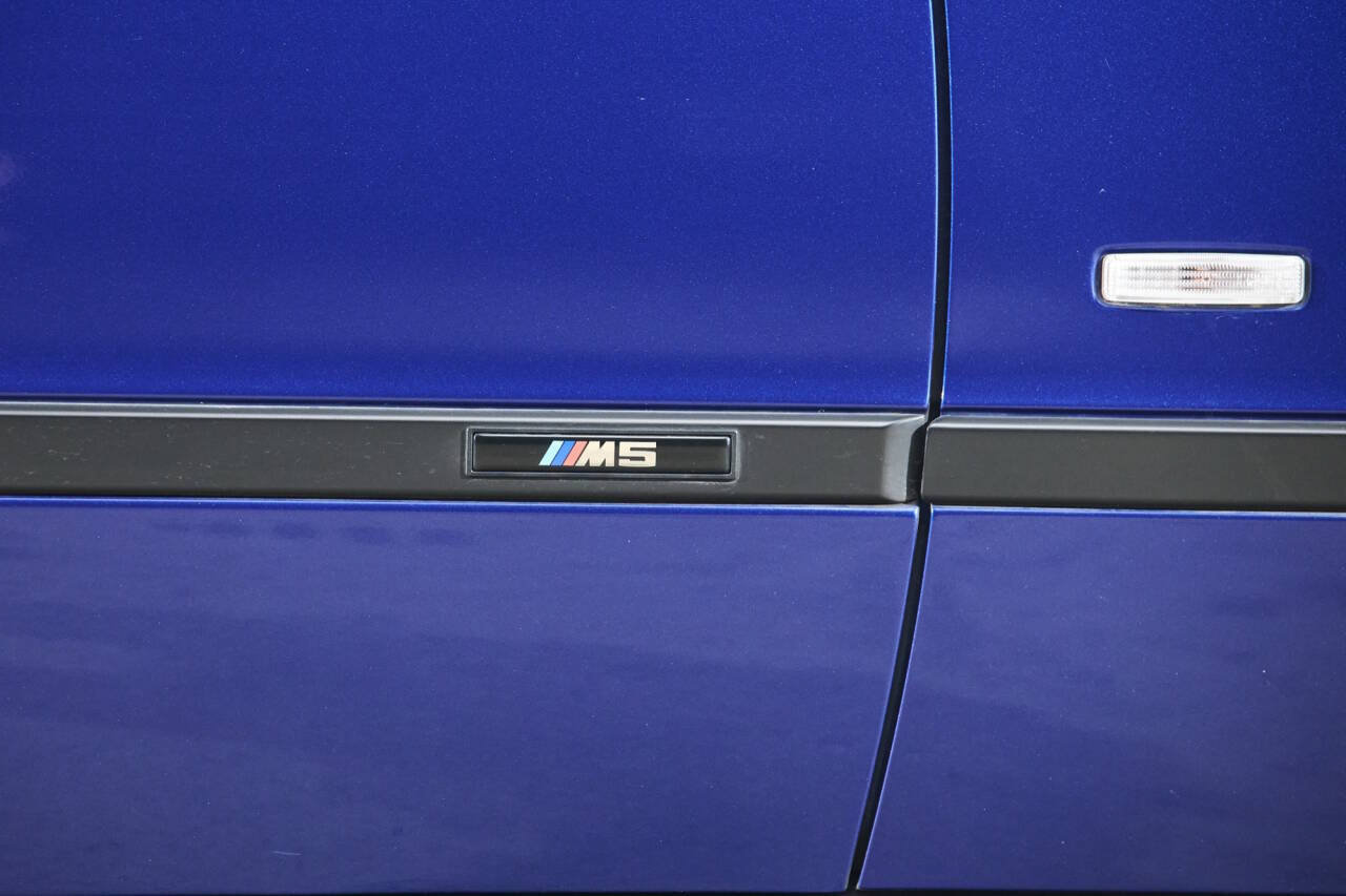 Used 2001 BMW M5 RWD image 55