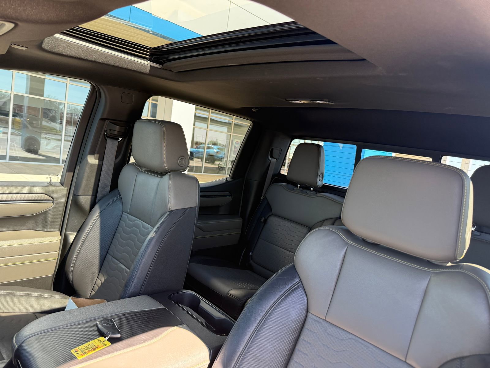 Used 2024 Chevrolet Silverado 1500 ZR2 w/ Technology Package image 6