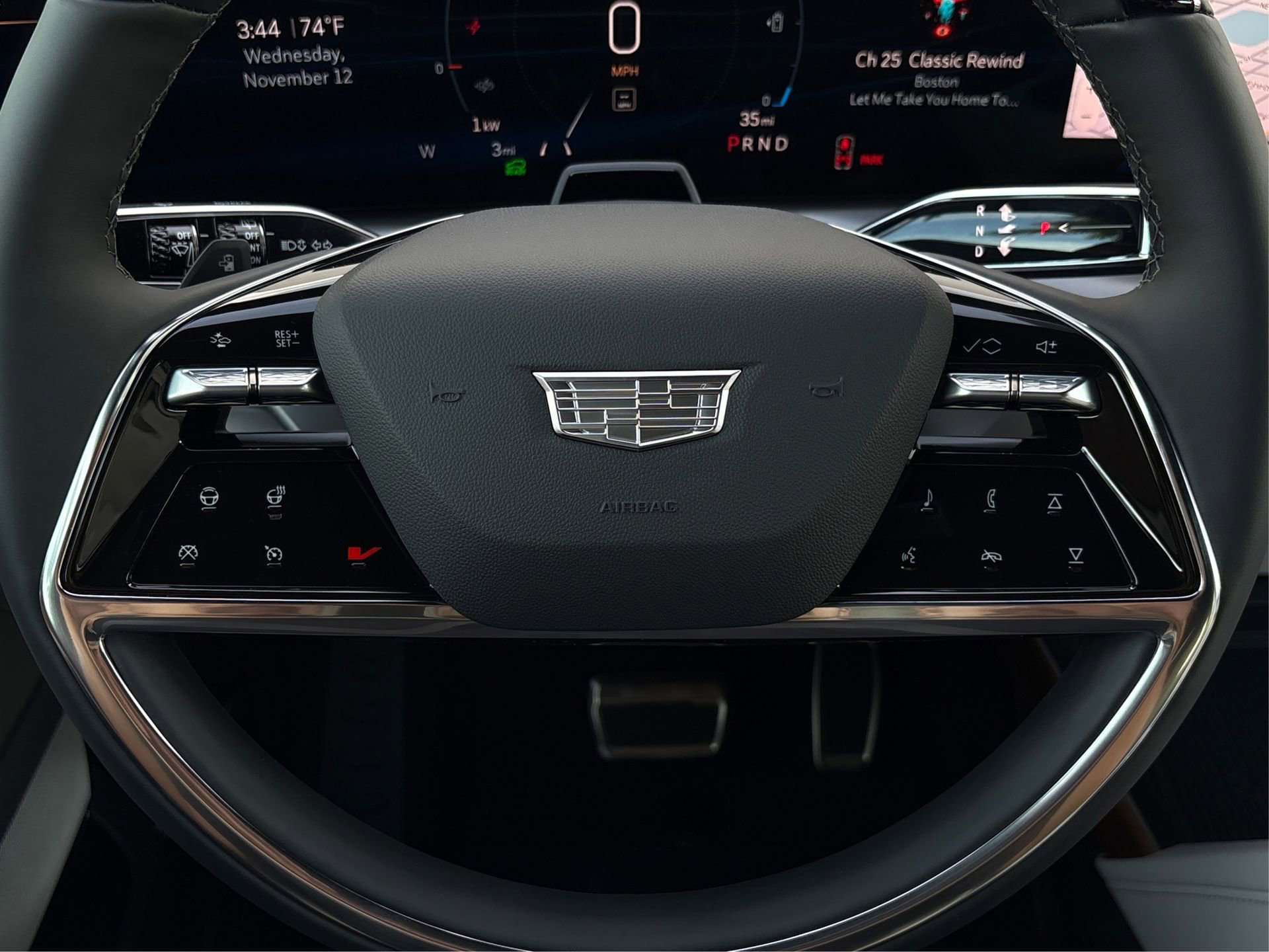 New 2026 Cadillac Vistiq Sport image 19