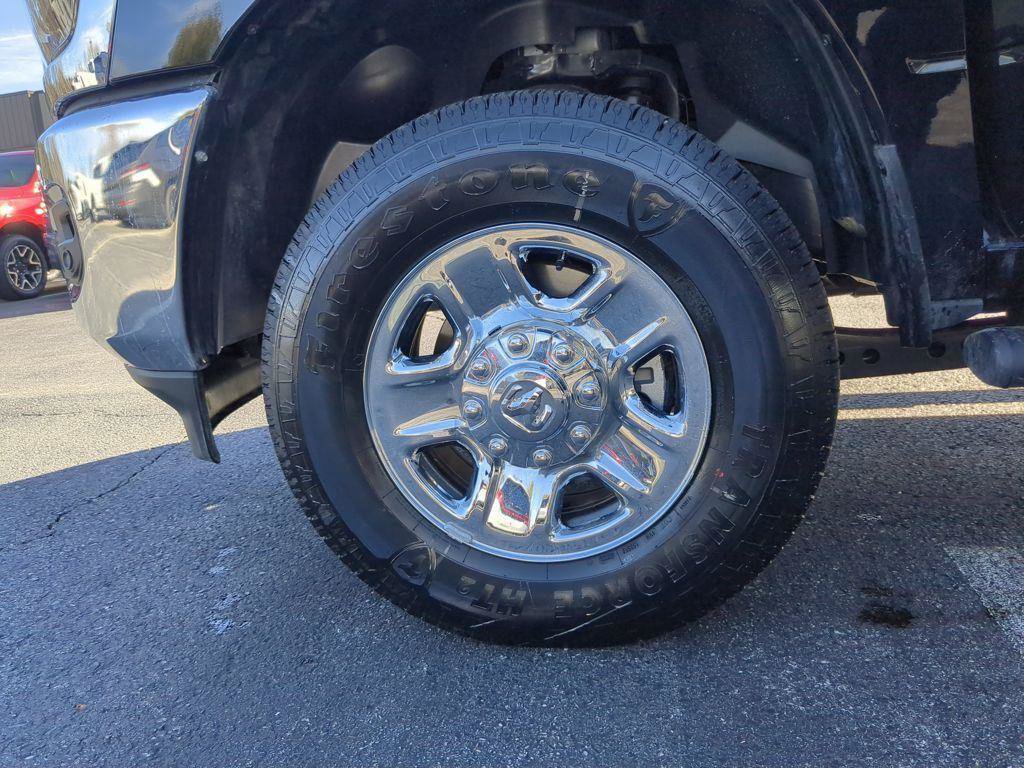 New 2026 RAM 3500 Tradesman AWD/4WD image 10