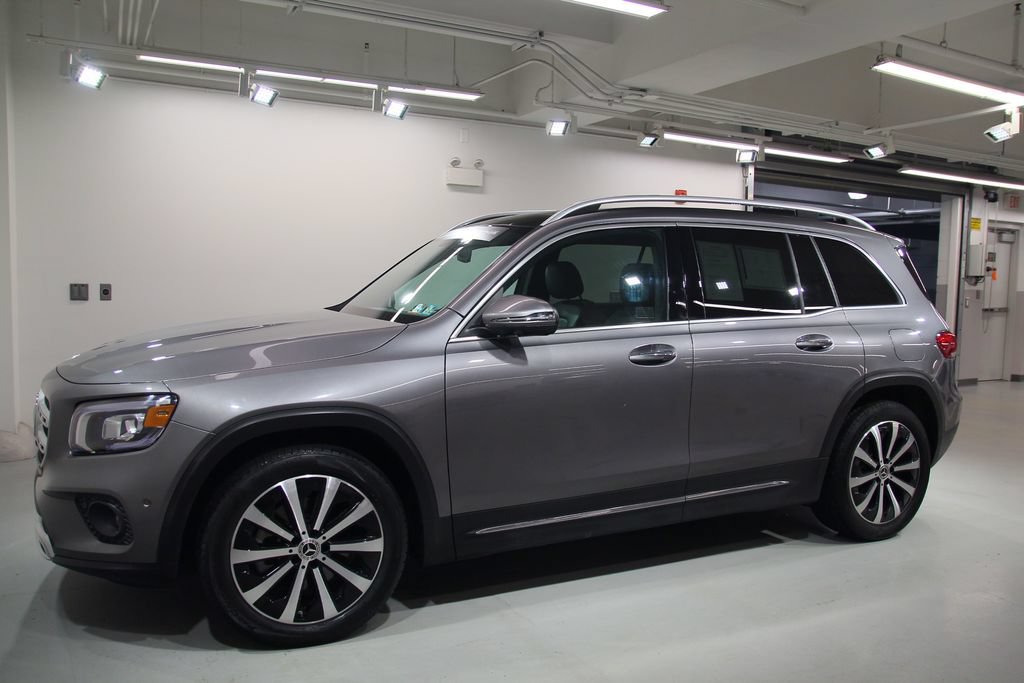 Used 2023 Mercedes-Benz GLB 250 4MATIC image 4