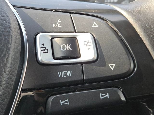 Used 2021 Volkswagen Tiguan SE R-Line image 24