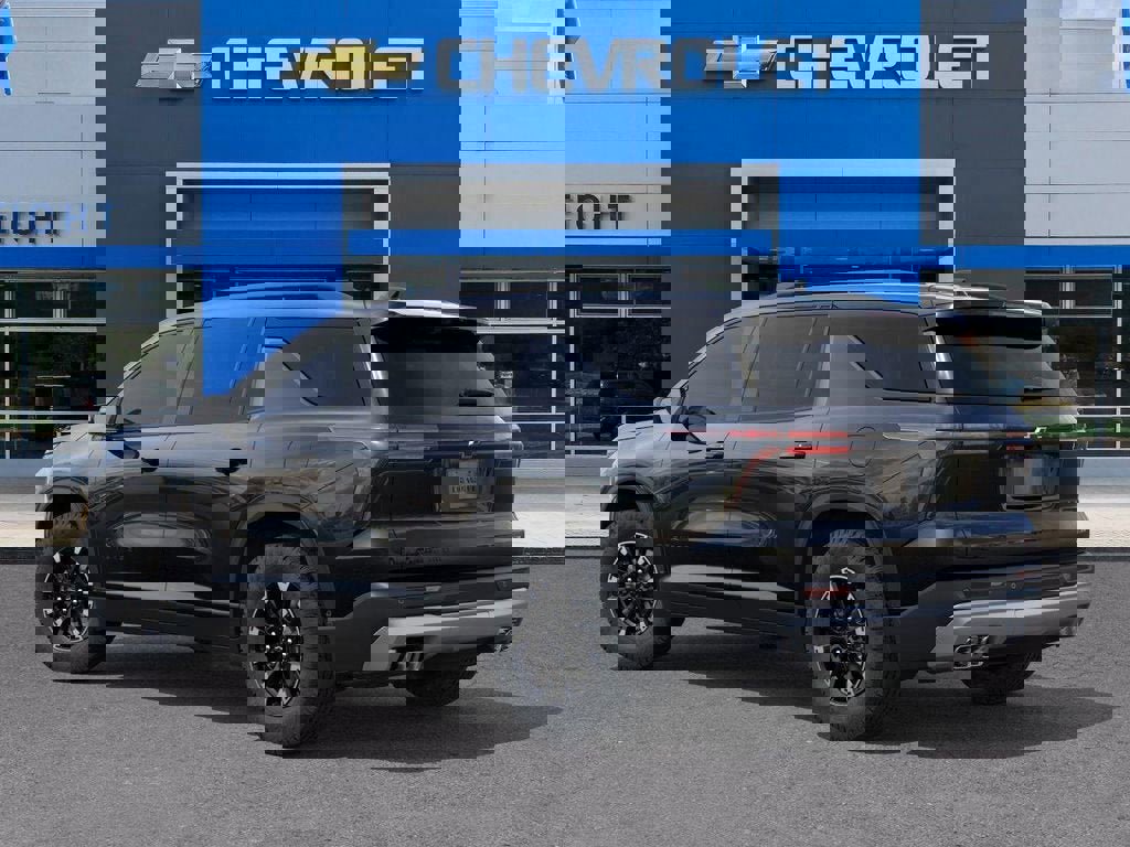 New 2026 Chevrolet Traverse Z71 w/ Driver Confidence Package image 3