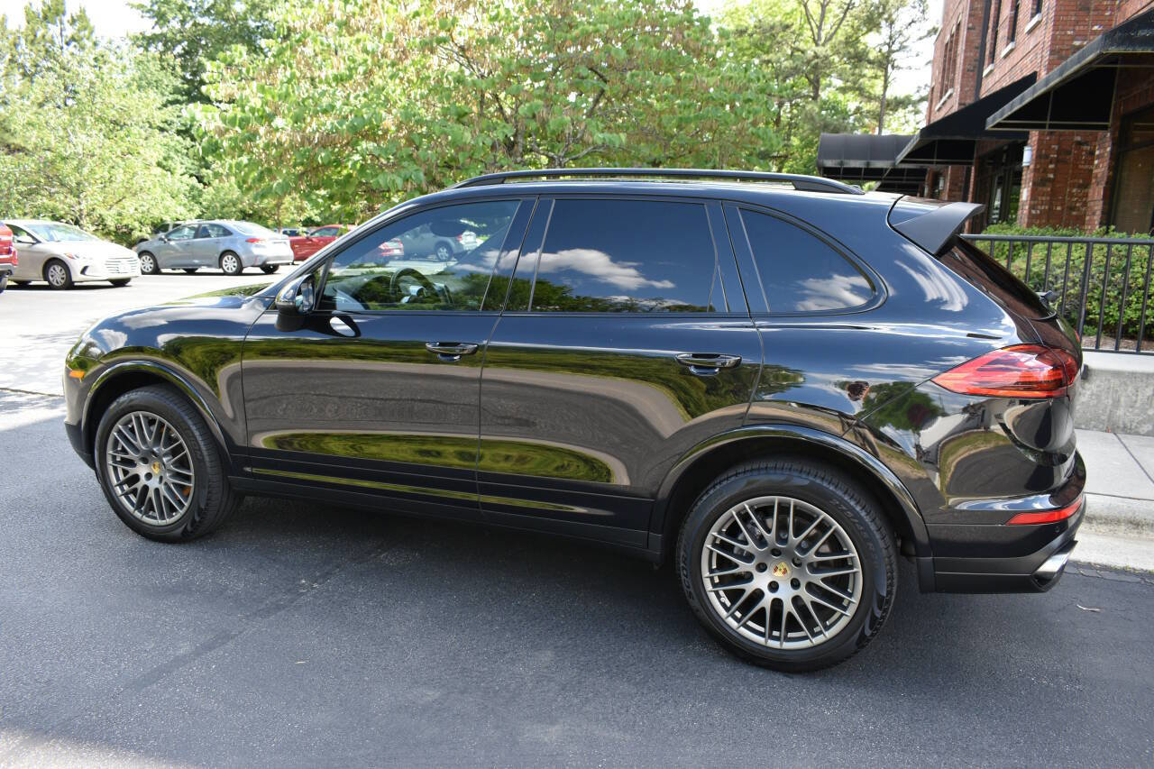 Used 2018 Porsche Cayenne Platinum Edition AWD/4WD image 44