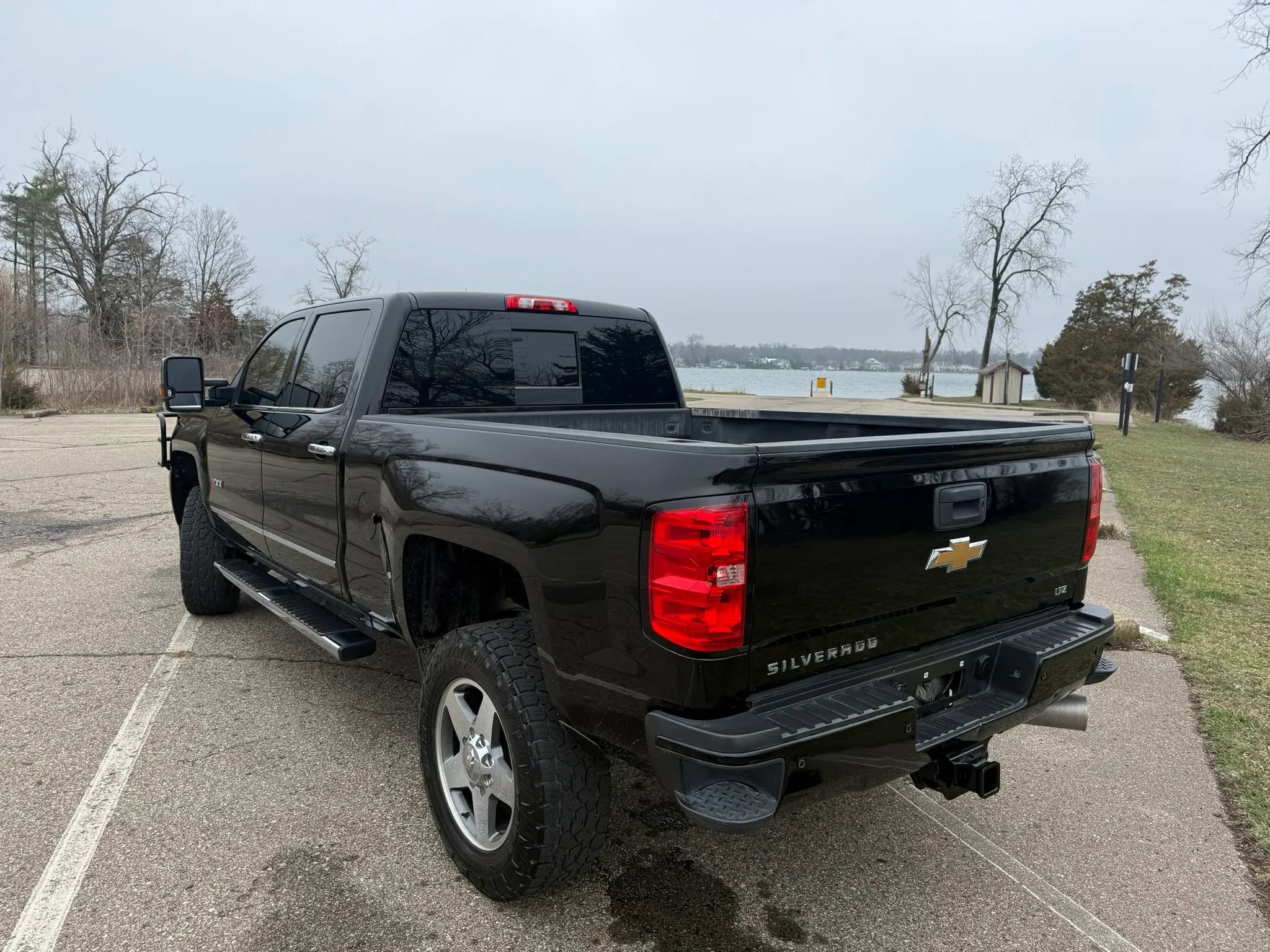 Used 2016 Chevrolet Silverado 2500 LTZ w/ Duramax Plus Package AWD/4WD image 7