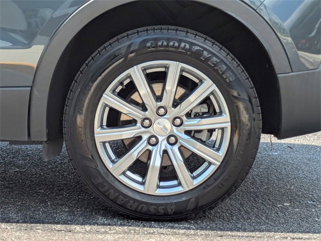 Used 2020 Cadillac XT4 Premium Luxury w/ Driver Awareness Package image 15