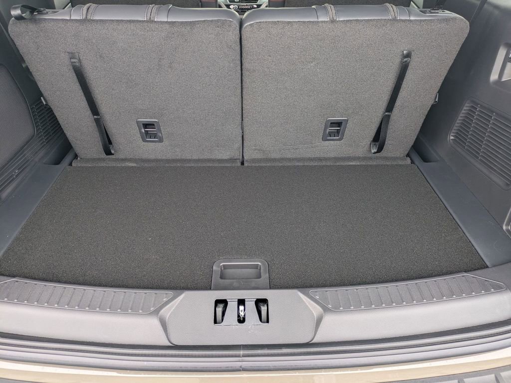 New 2026 Ford Explorer ST-Line image 14