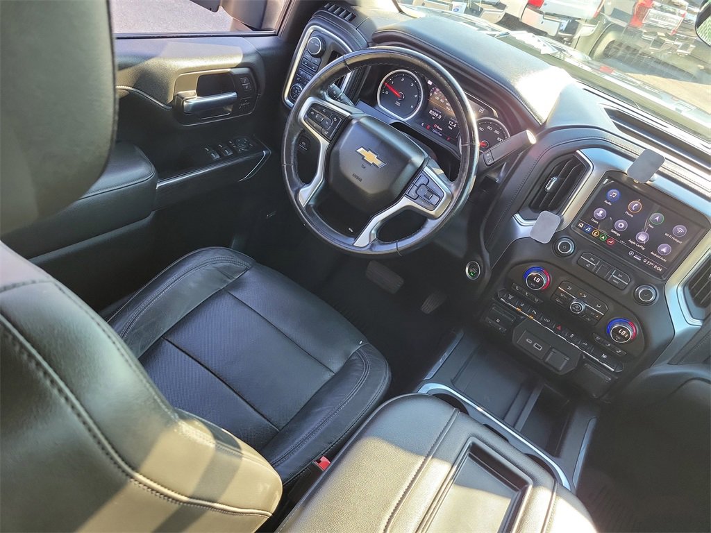 Used 2020 Chevrolet Silverado 3500 LTZ w/ LTZ Premium Package image 15