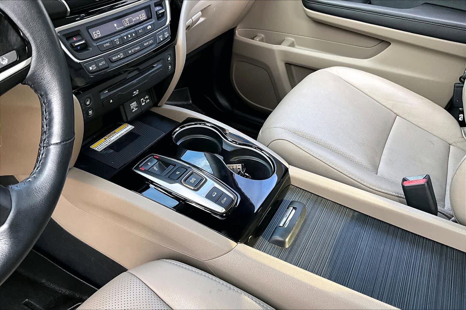 Used 2021 Honda Pilot Elite image 17