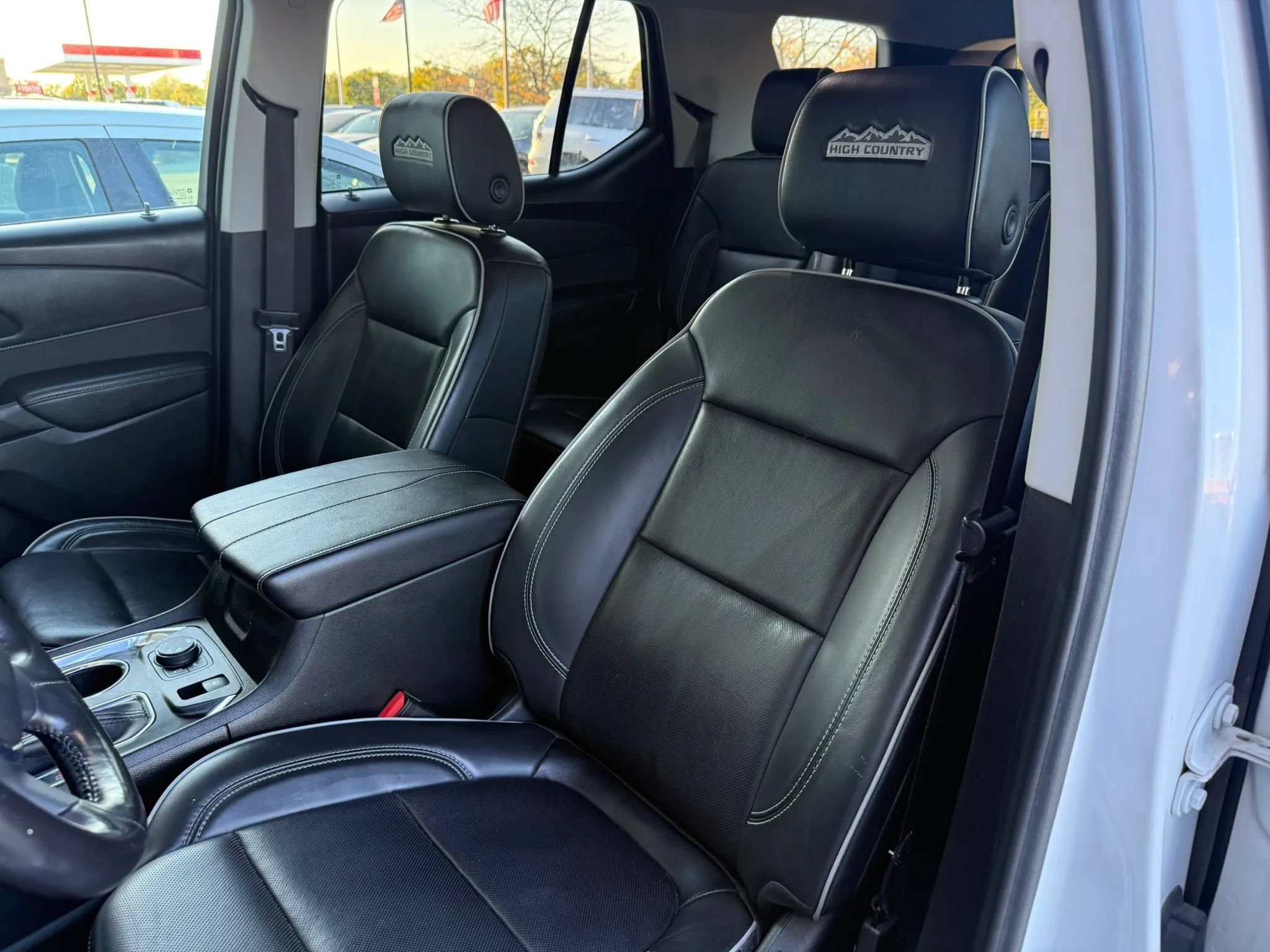 Used 2021 Chevrolet Traverse High Country w/ LPO, Cargo Package AWD/4WD image 17