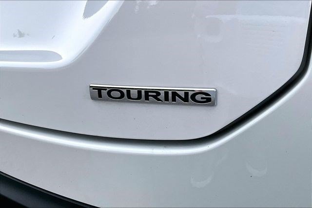 Certified 2025 Honda Pilot Touring image 23