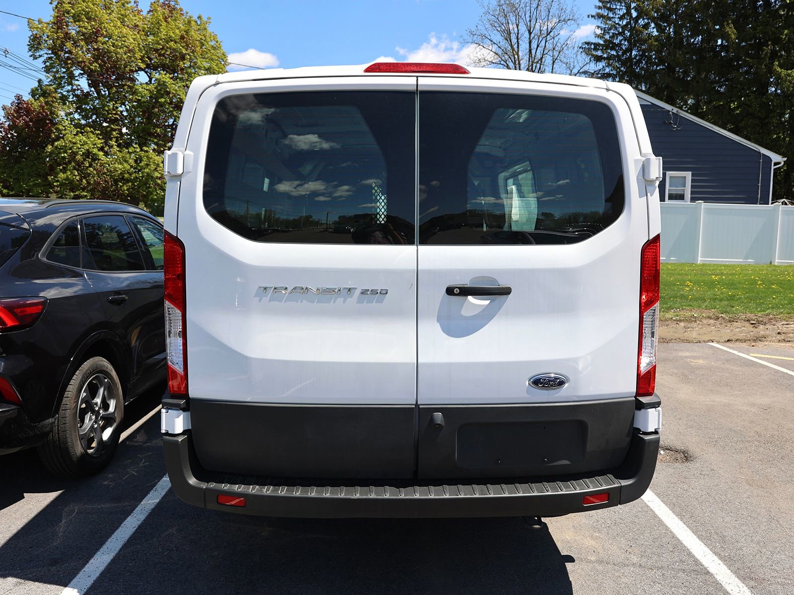 Used 2024 Ford Transit 250 Low Roof w/ Exterior Upgrade Package RWD image 5